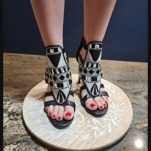 BCBGeneration Madria Black and White Embroidered Platform Sandals Stiletto Heels